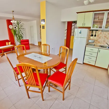 Holiday home Sequoia Golden Sands