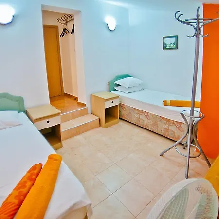 Sequoia Nisipurile de Aur